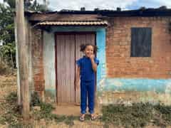 Ensemble Jo porté par un enfant